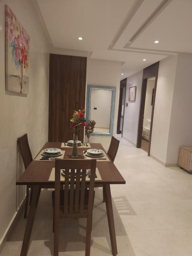 Modern Luxury Retreat: 2-Bedroom Apartment In The Heart Of Marrakech Marrakesh Exterior foto
