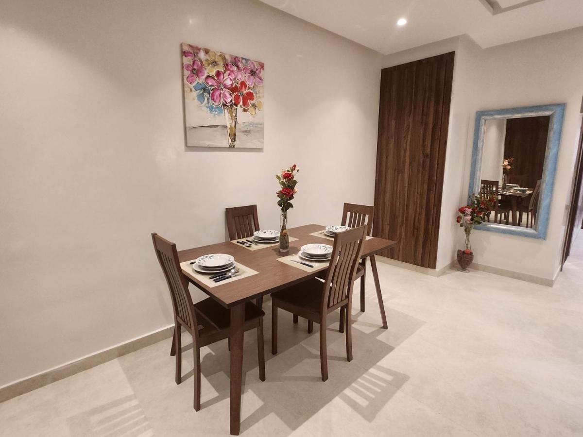 Modern Luxury Retreat: 2-Bedroom Apartment In The Heart Of Marrakech Marrakesh Exterior foto