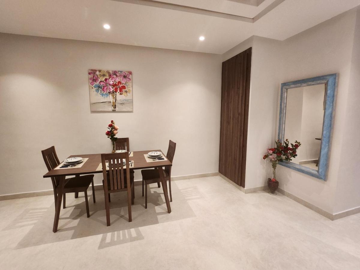 Modern Luxury Retreat: 2-Bedroom Apartment In The Heart Of Marrakech Marrakesh Exterior foto