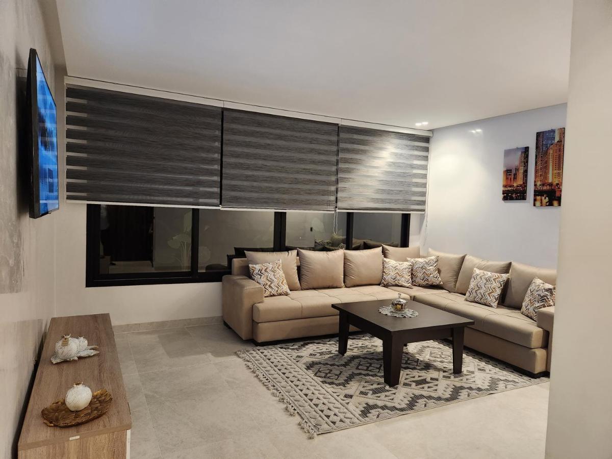 Modern Luxury Retreat: 2-Bedroom Apartment In The Heart Of Marrakech Marrakesh Exterior foto