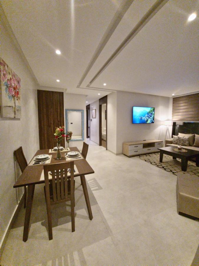 Modern Luxury Retreat: 2-Bedroom Apartment In The Heart Of Marrakech Marrakesh Exterior foto
